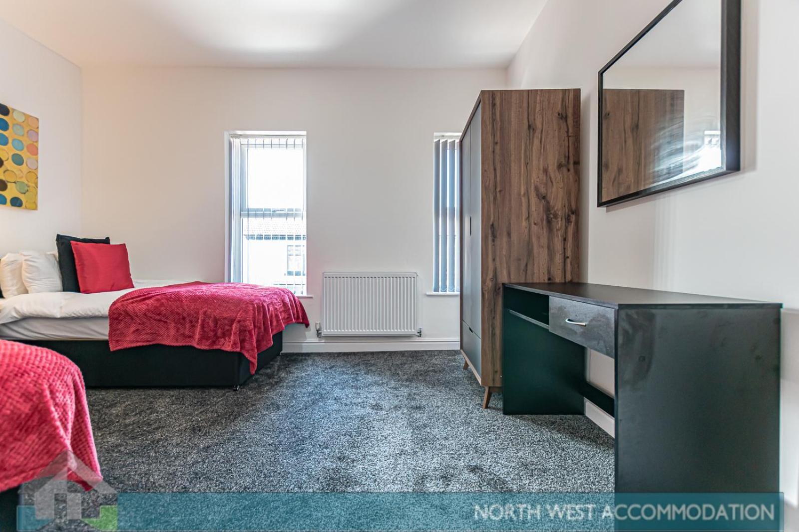 Wellfield Serviced Accommodation Warrington Exteriör bild