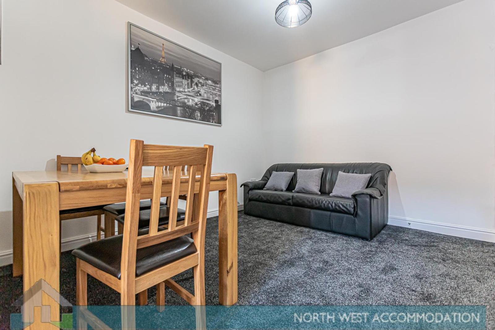Wellfield Serviced Accommodation Warrington Exteriör bild